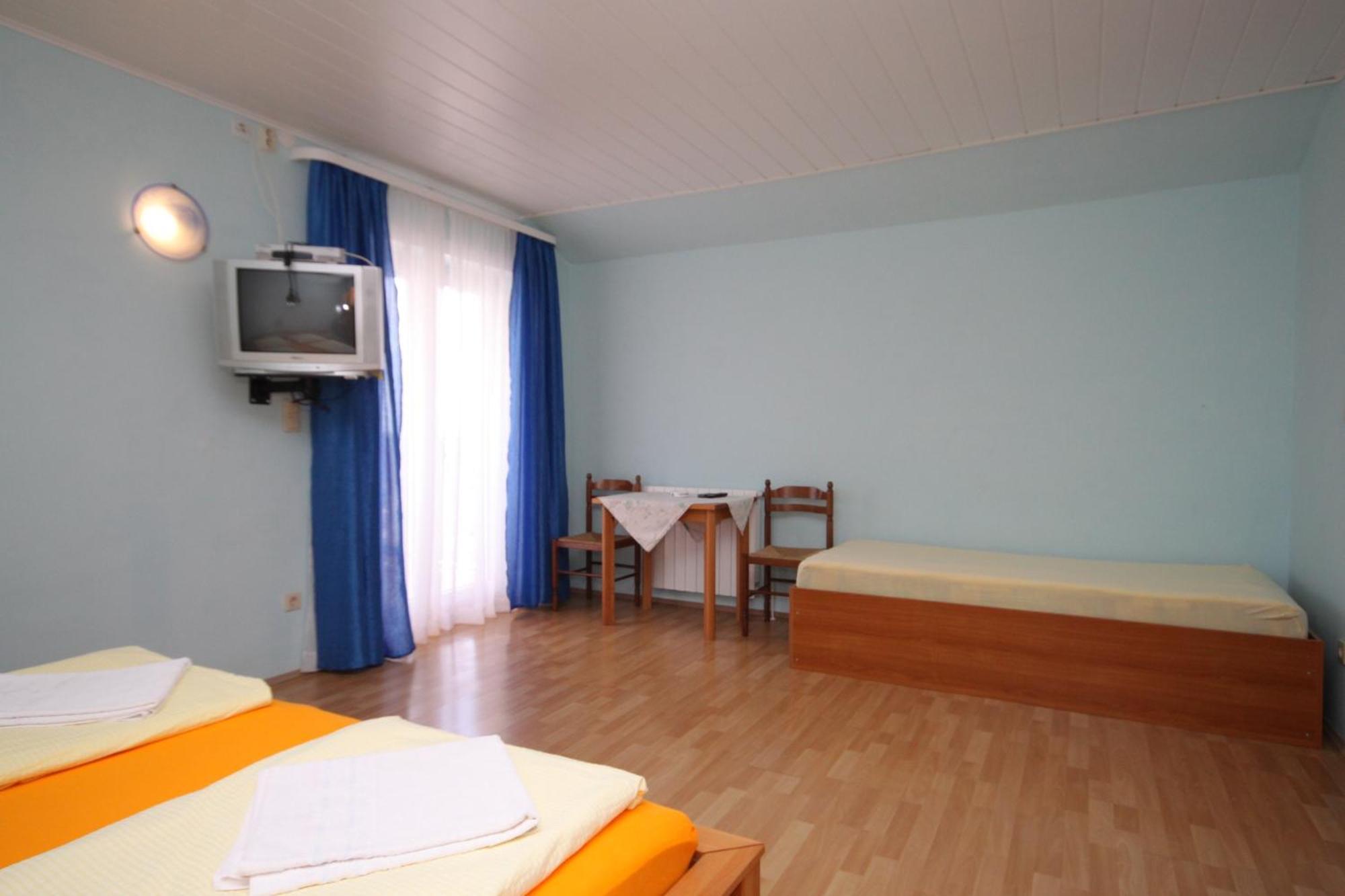 Rooms With A Swimming Pool Peroj, Fazana - 2235 Rom bilde